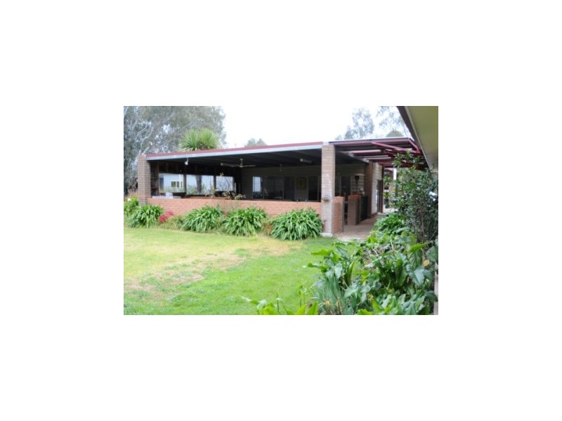 178 Molkentin Road, Jindera NSW 2642