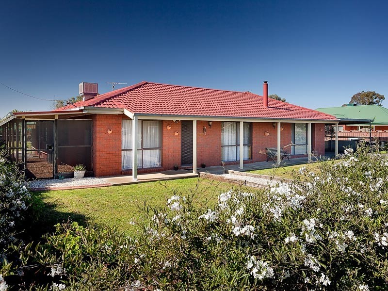 10  Victoria Street, Walla Walla NSW 2659