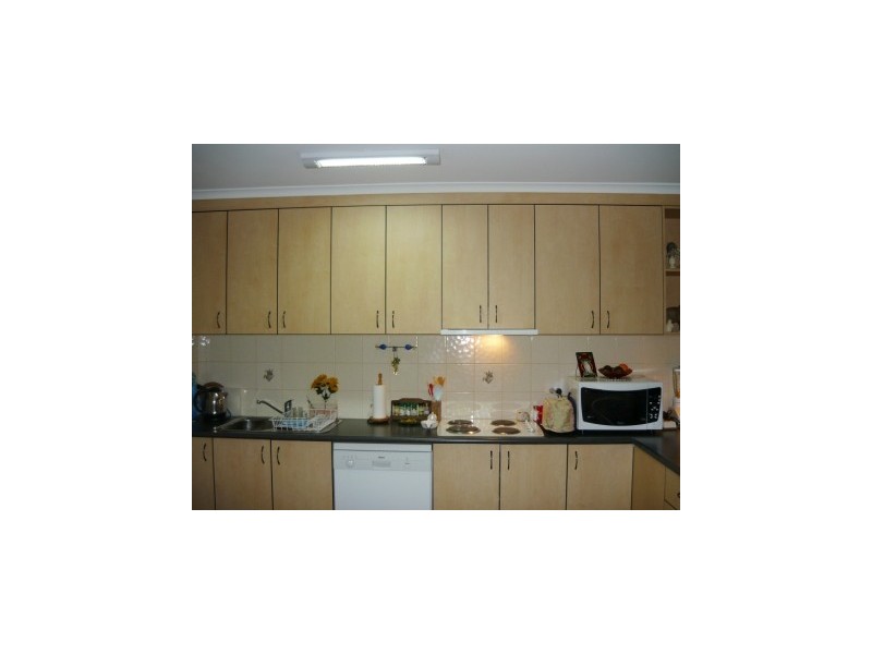 3/307 Moore Street, Lavington NSW 2641