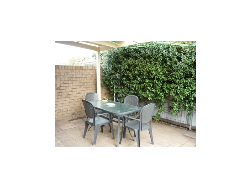 3/307 Moore Street, Lavington NSW 2641