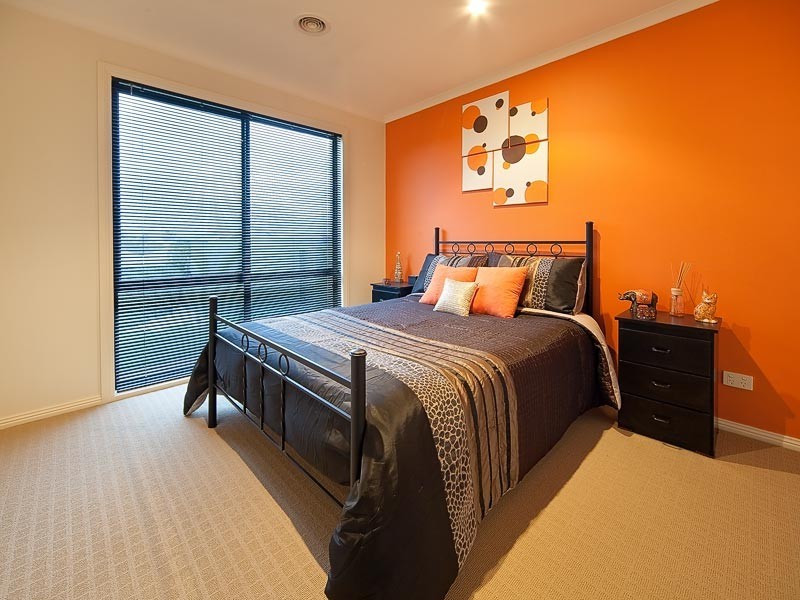 17 Paton Close, Thurgoona NSW 2640