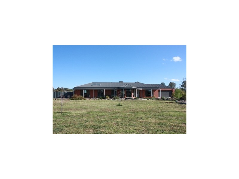 85 Victoria Street, Wahgunyah VIC 3687