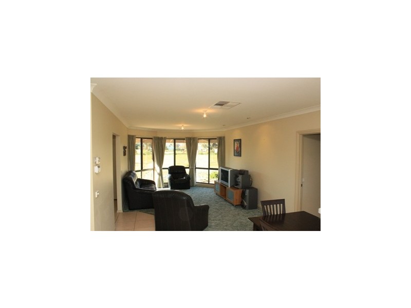 85 Victoria Street, Wahgunyah VIC 3687