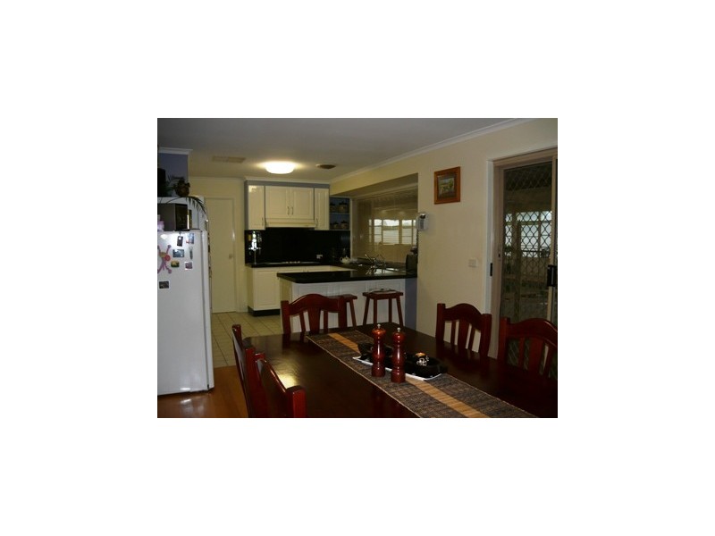 7 Hawkins Street, Howlong NSW 2643