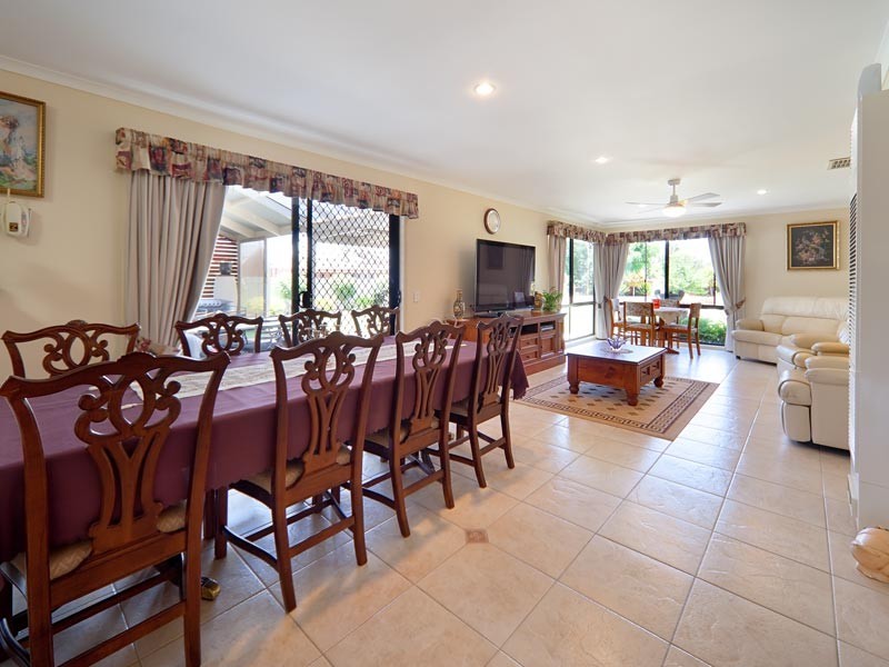 2 Johnson Court, Howlong NSW 2643