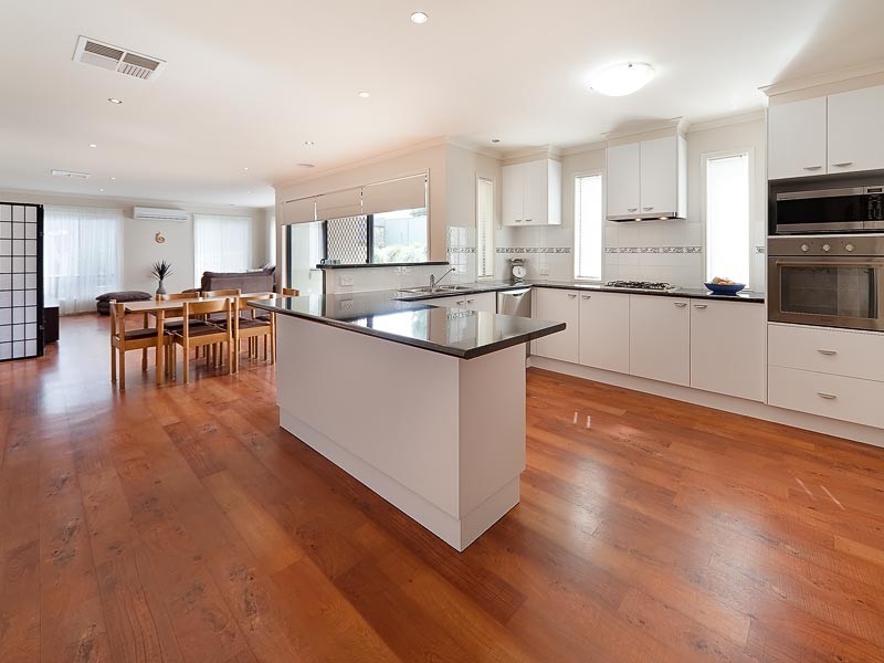 10 Belah Court, Thurgoona NSW 2640
