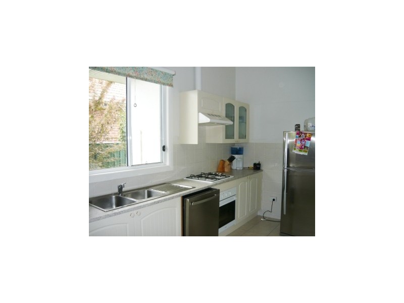 834 St James Crescent, Albury NSW 2640