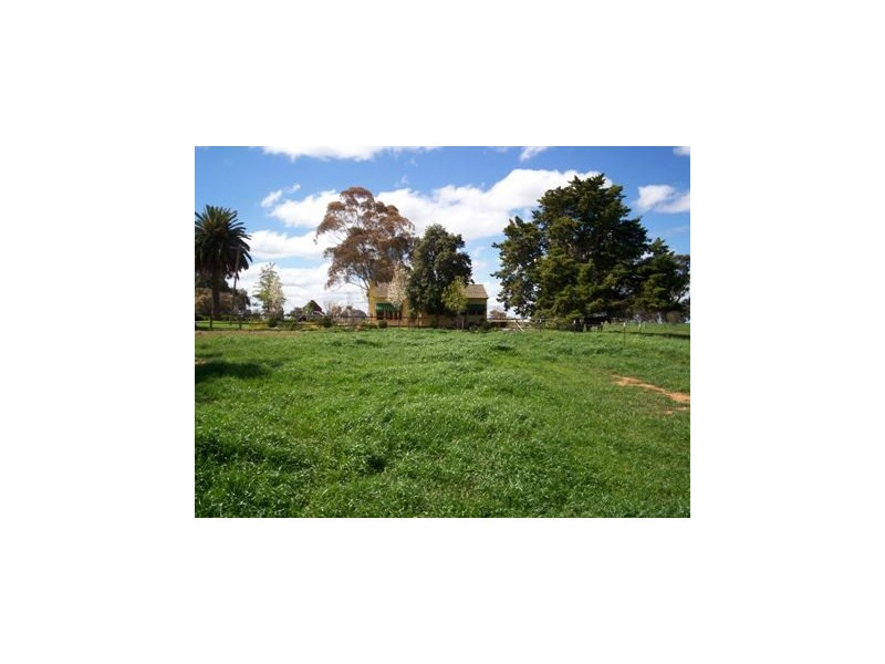 1 “Langrove” ~ LOWESDALE, Corowa NSW 2646