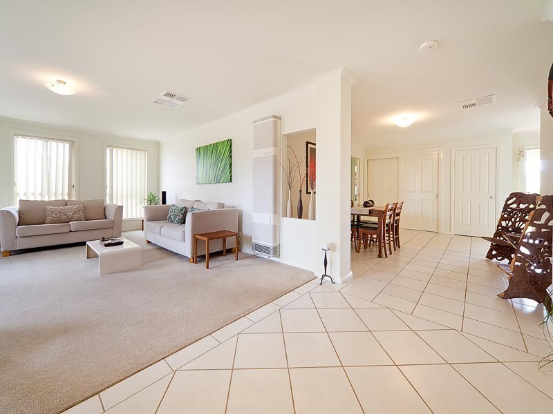 2/89  Dryandra Way, Thurgoona NSW 2640