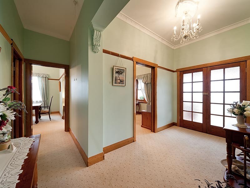 108 Hovell Street, Howlong NSW 2643