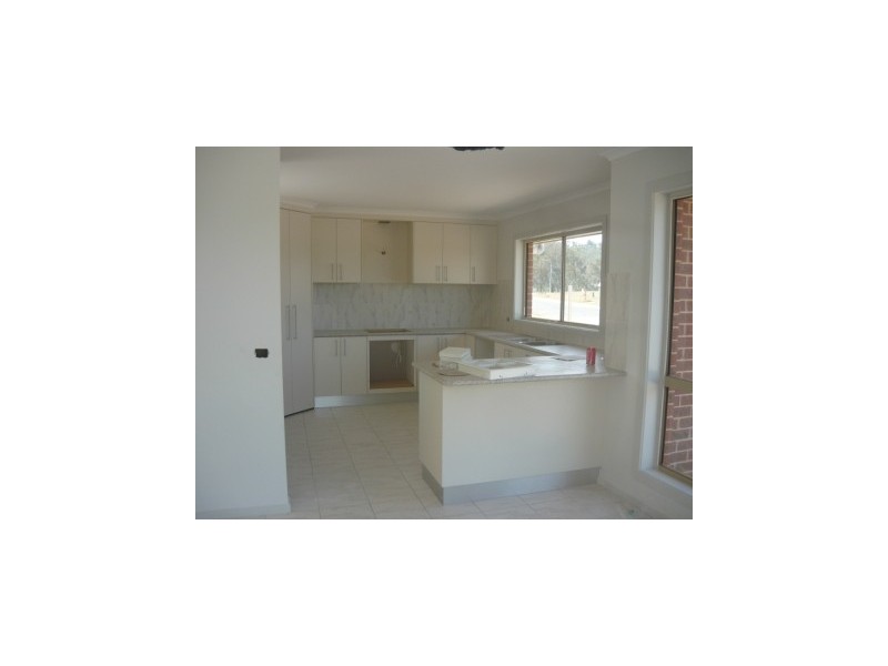 49  Carstens Street, Lavington NSW 2641