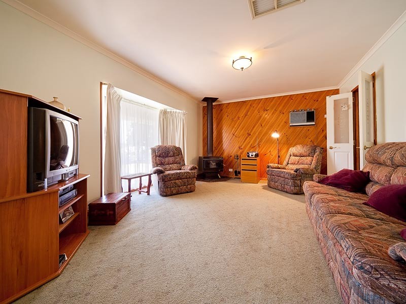 102 Hoddle Street, Howlong NSW 2643