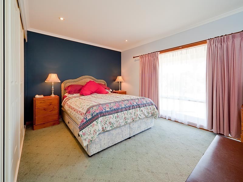 102 Hoddle Street, Howlong NSW 2643