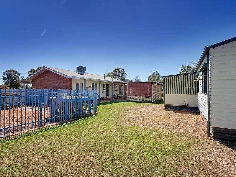 102 Hoddle Street, Howlong NSW 2643