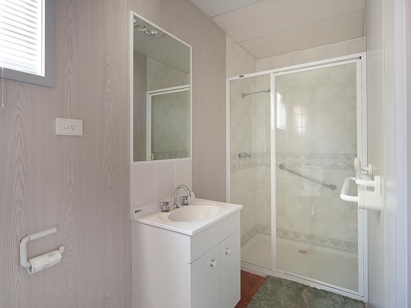 102 Hoddle Street, Howlong NSW 2643