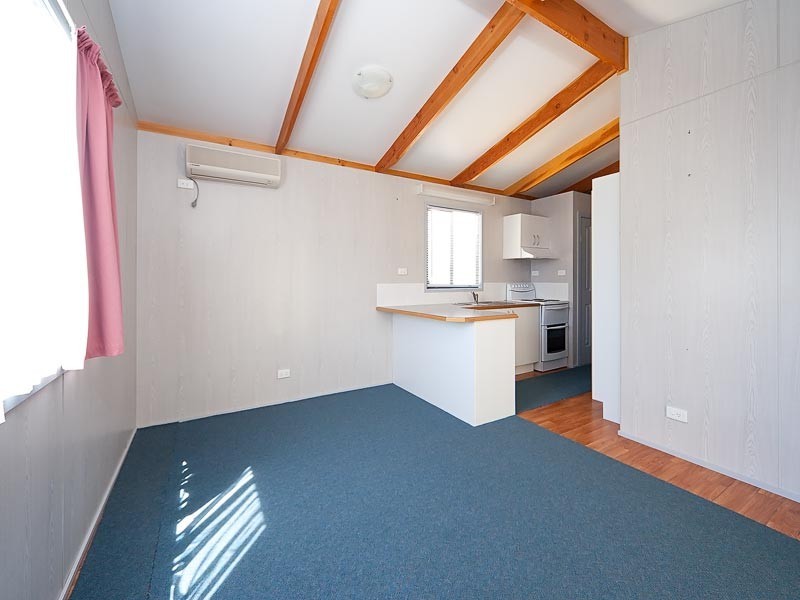 102 Hoddle Street, Howlong NSW 2643