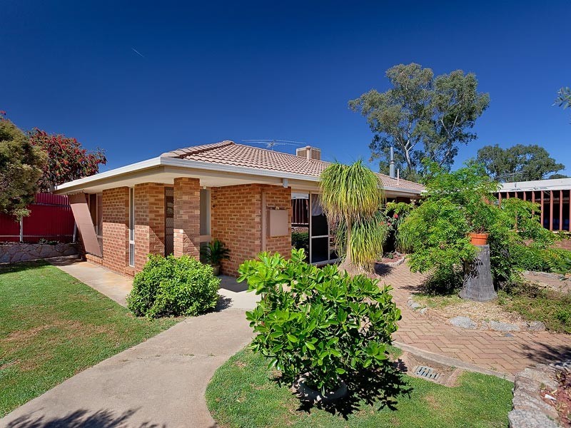 14 Bottlebrush Street, Thurgoona NSW 2640