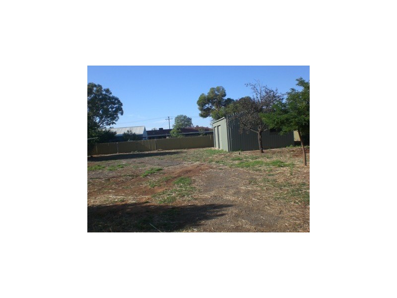 112 Jude Street, Howlong NSW 2643