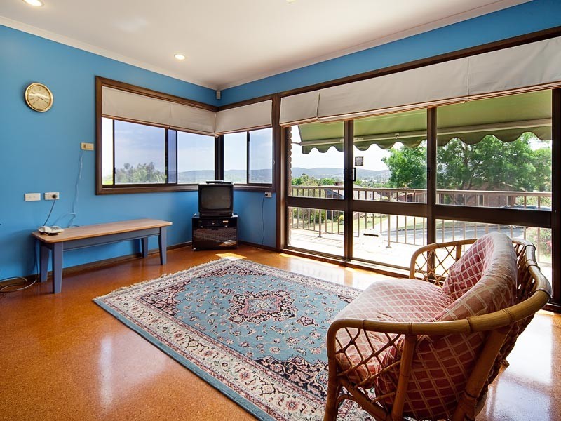 22 Mountain View Drive, Lavington NSW 2641