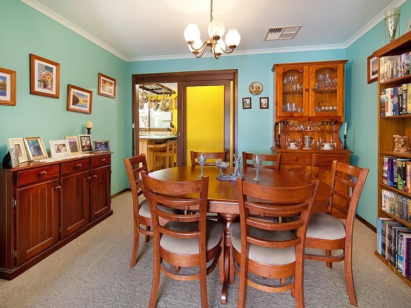 22 Mountain View Drive, Lavington NSW 2641