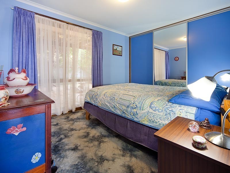 22 Mountain View Drive, Lavington NSW 2641