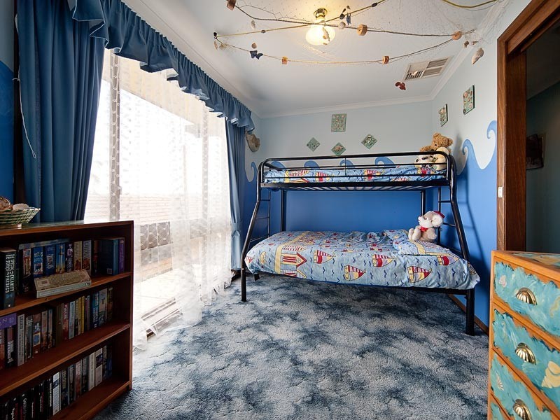 22 Mountain View Drive, Lavington NSW 2641