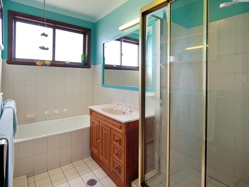 22 Mountain View Drive, Lavington NSW 2641