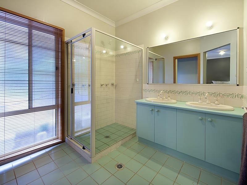 26 Horan Court, Albury NSW 2640