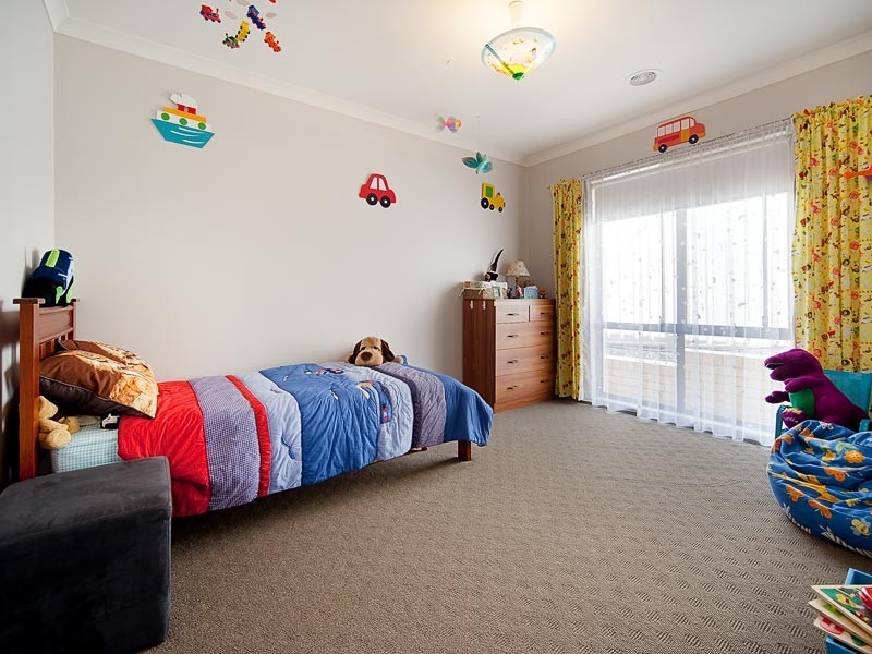 21 Mountain Way, Lavington NSW 2641