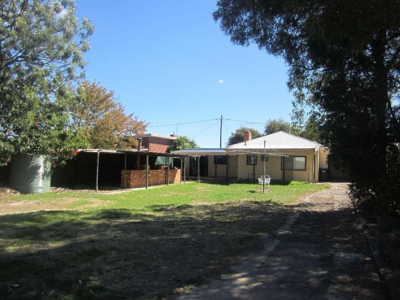 496 Alldis Avenue, Lavington NSW 2641