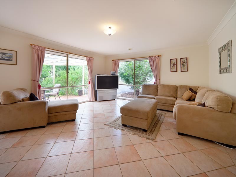 94 Hoddle Street, Howlong NSW 2643