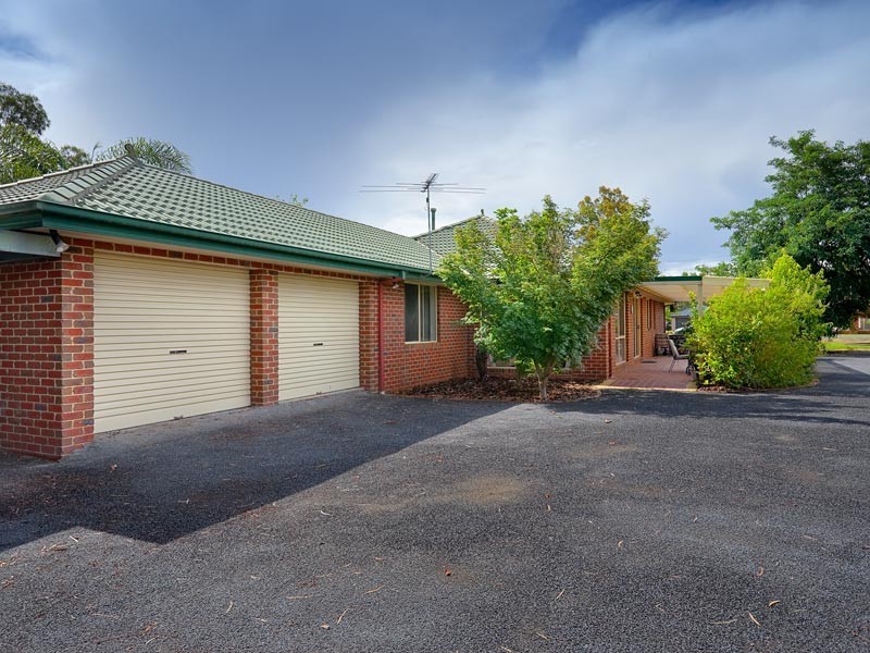 94 Hoddle Street, Howlong NSW 2643