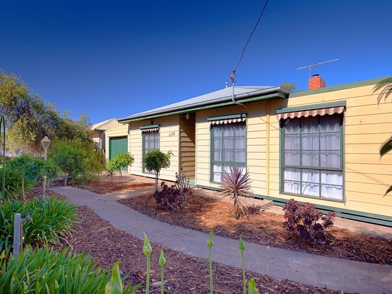 496 Alldis Avenue, Lavington NSW 2641