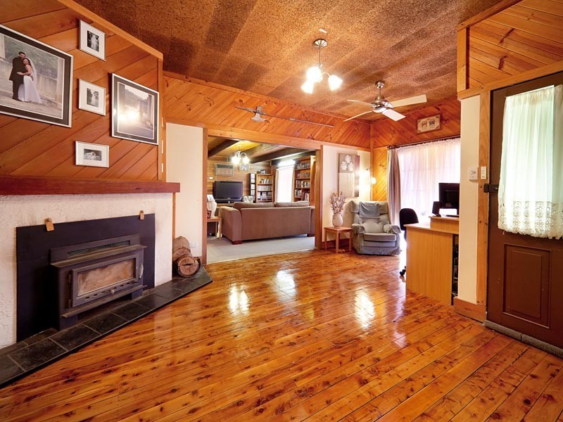496 Alldis Avenue, Lavington NSW 2641