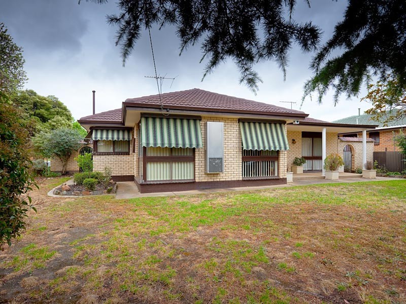 523 Kemp Street, Lavington NSW 2641