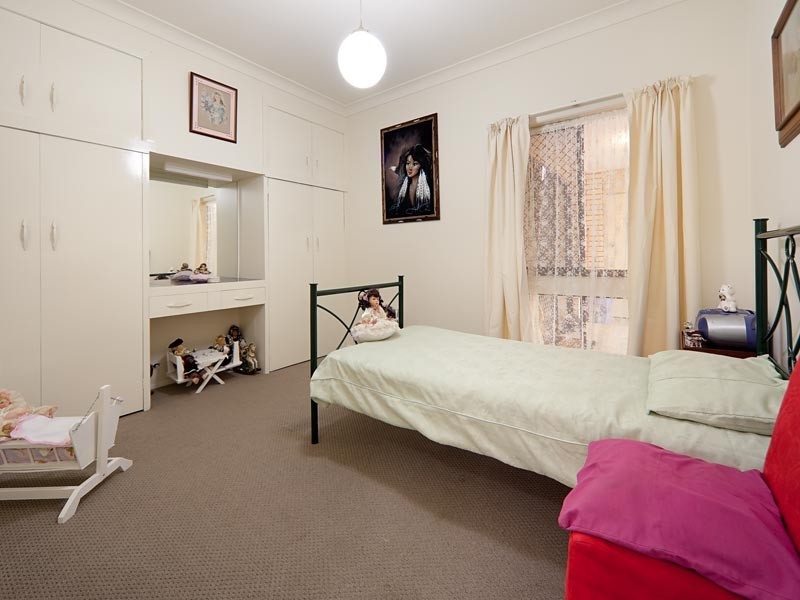 523 Kemp Street, Lavington NSW 2641