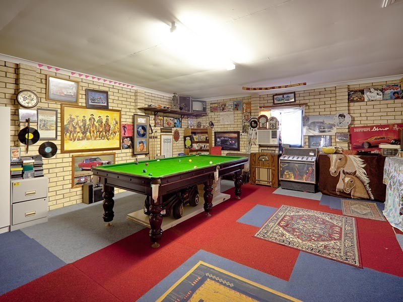 523 Kemp Street, Lavington NSW 2641