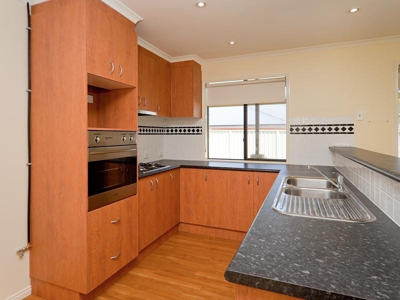 71 Dunne Crescent, Thurgoona NSW 2640