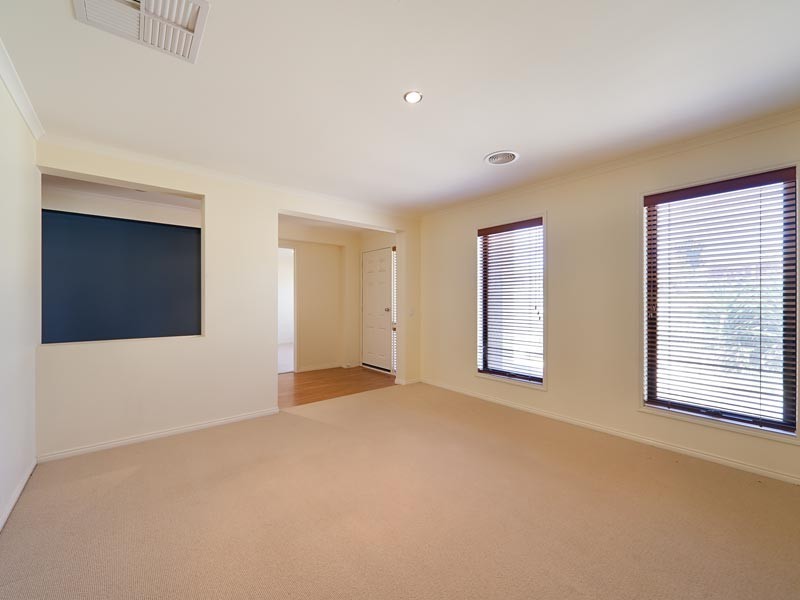 71 Dunne Crescent, Thurgoona NSW 2640