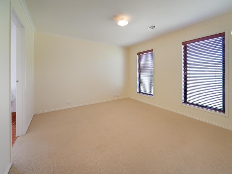 71 Dunne Crescent, Thurgoona NSW 2640