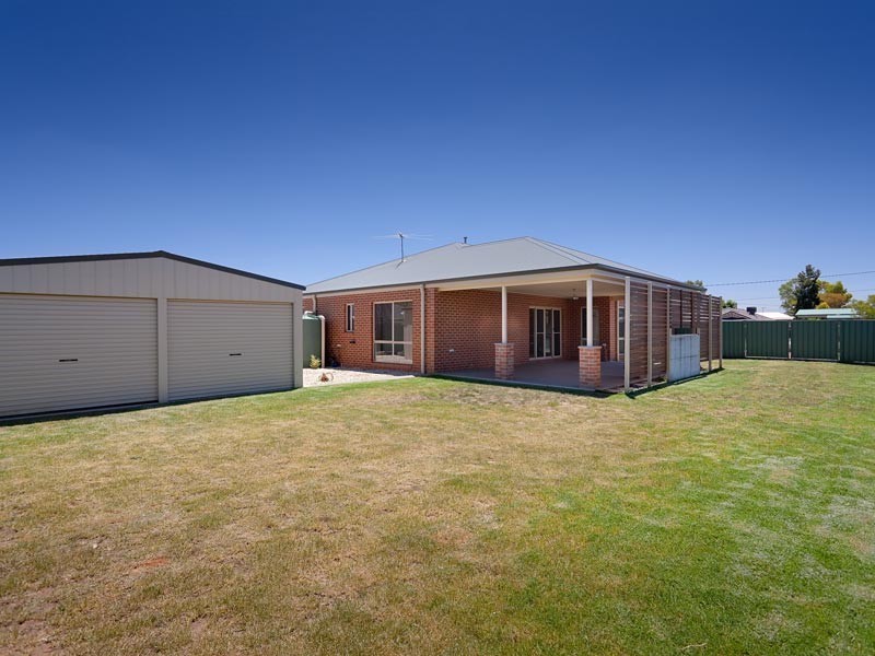 158 Kennedy Street, Howlong NSW 2643