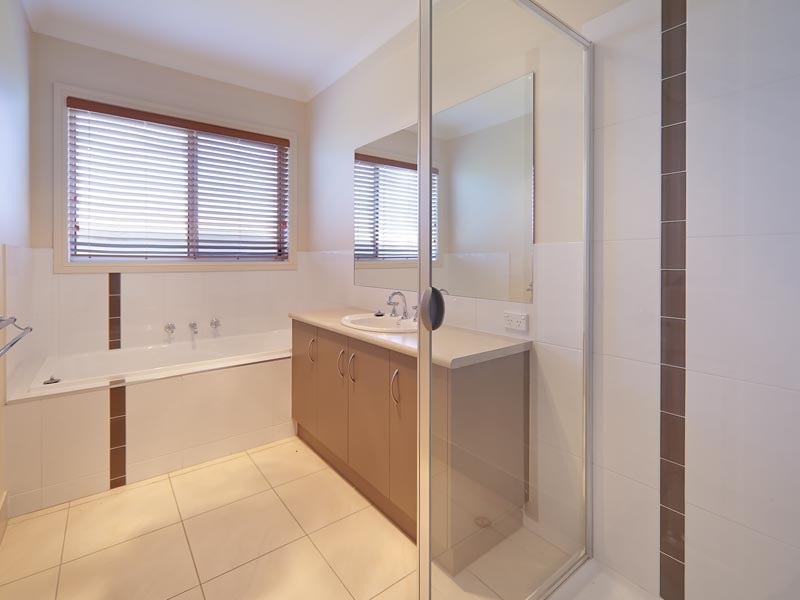 158 Kennedy Street, Howlong NSW 2643