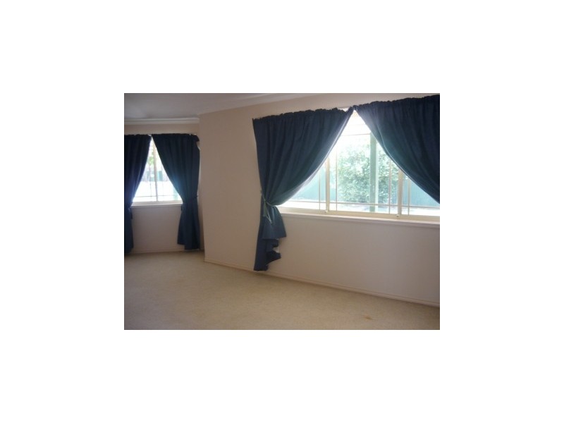 449  Schaefer Street, Lavington NSW 2641