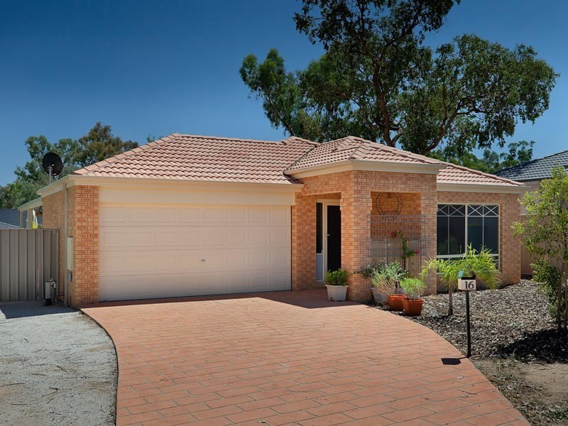 16 Ironbark Way, Thurgoona NSW 2640