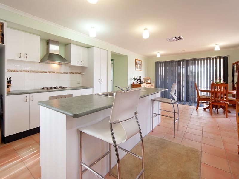 16 Ironbark Way, Thurgoona NSW 2640