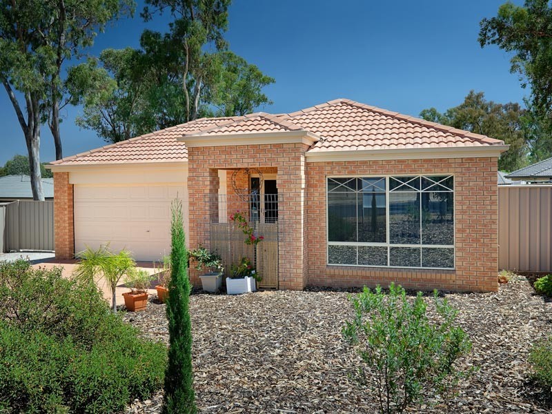 16 Ironbark Way, Thurgoona NSW 2640