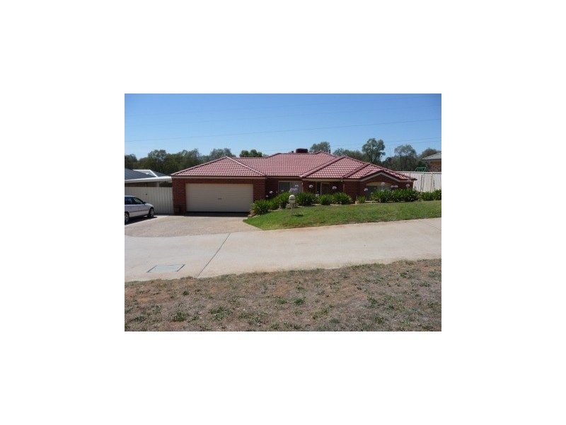 64 Mountain View Drive, Lavington NSW 2641
