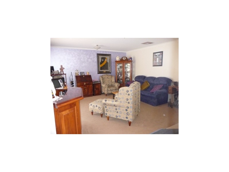 64 Mountain View Drive, Lavington NSW 2641