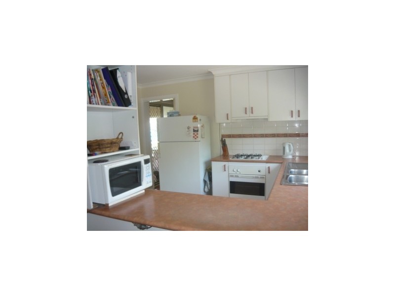 76 Gibson Street, Jindera NSW 2642