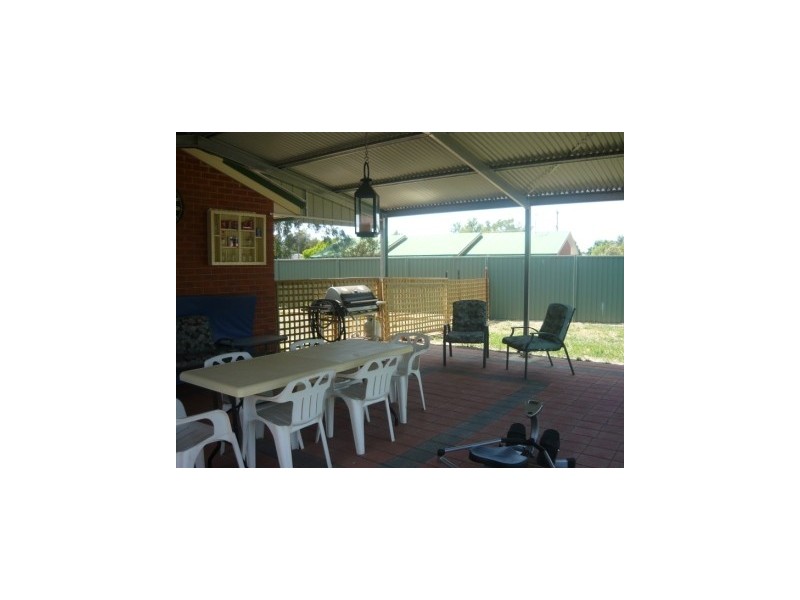76 Gibson Street, Jindera NSW 2642